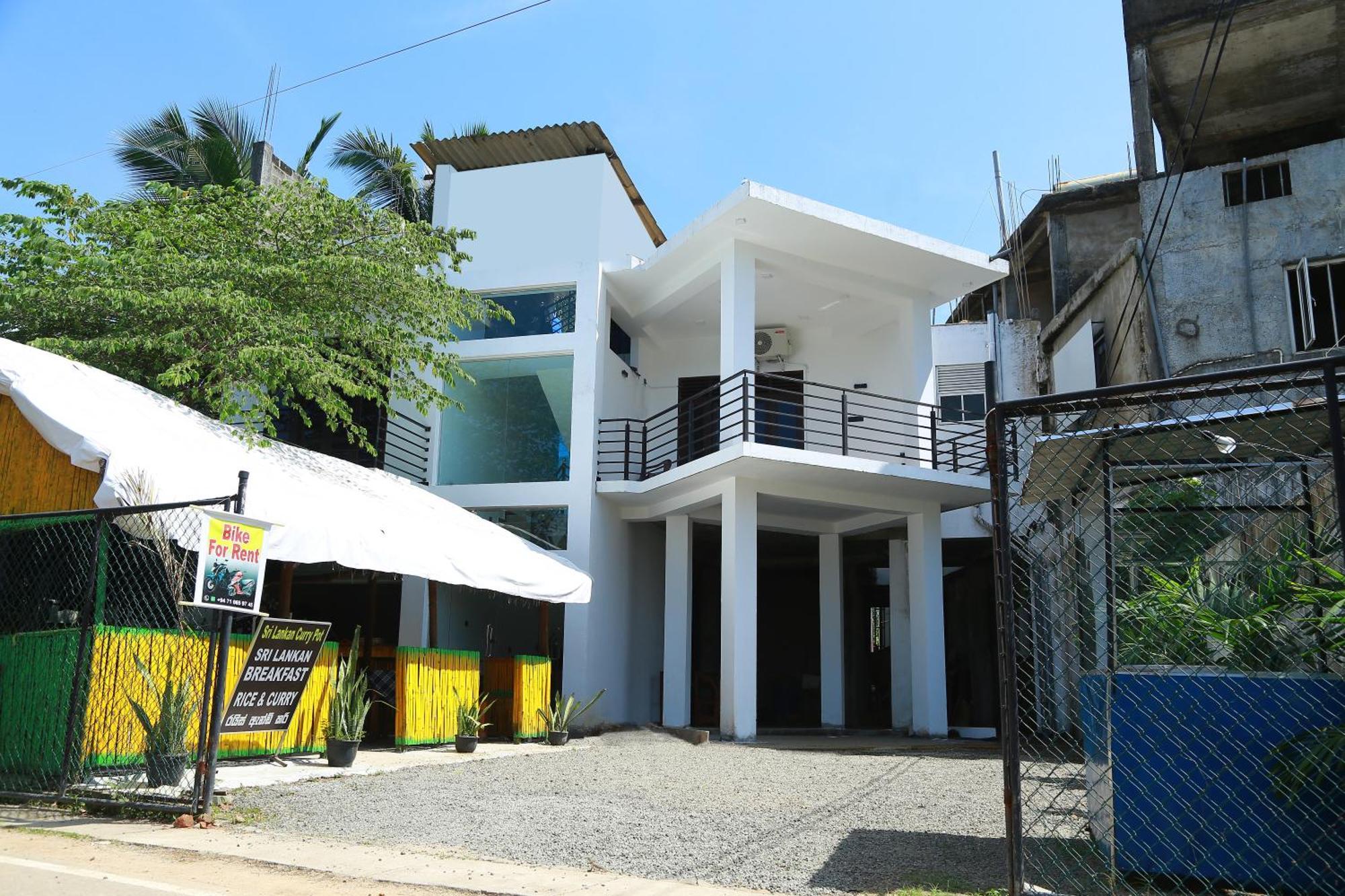 Camellia Hotel & Restaurant Mirissa Esterno foto